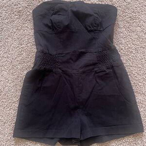 Sele Black Strapless Romper